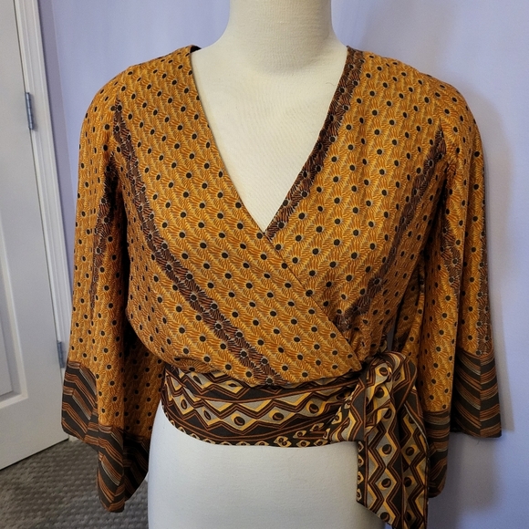 Women's top - Picture 5 of 7